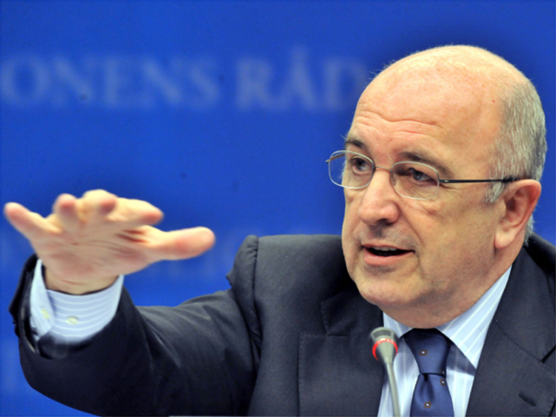Almunia: "Cateva banci" din Grecia si Spania vor avea nevoie de salvare cu bani de la stat