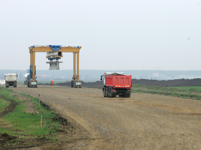 Bechtel si Enka: 800 mil. € venituri ai profit de 60 mil. € pentru 42 km de autostrada