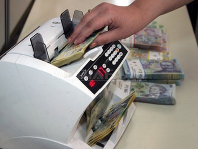 Peste 700.000 de datornici la banci isi platesc ratele cu intarziere sau deloc