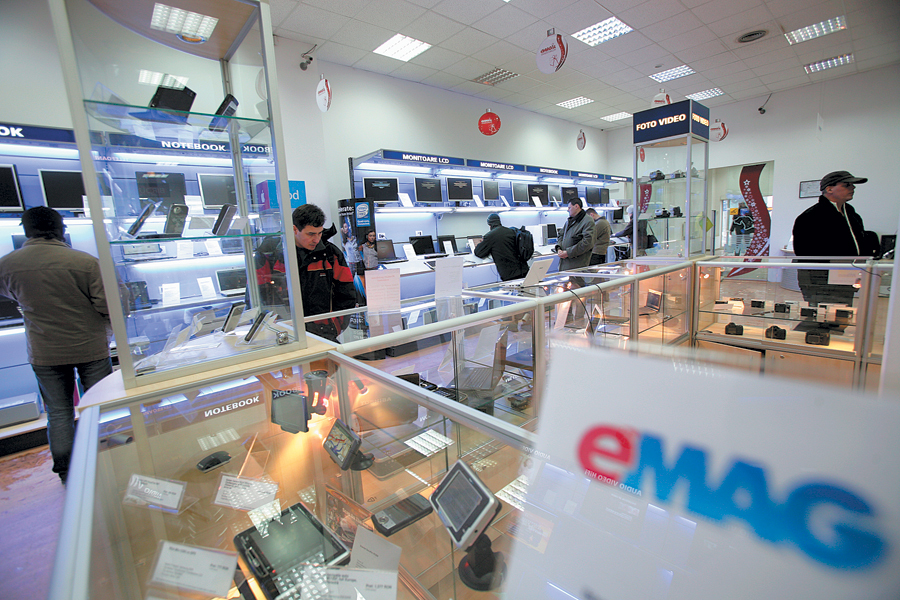 eMAG lanseaza Bonus Card pentru cumparaturi in 12 rate fara dobanda