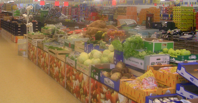 Retelele de retail se acuza de oferte "disperate"