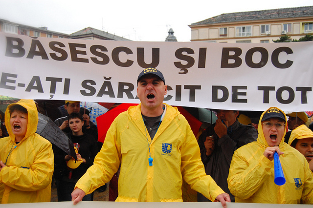 Romanii sunt tot mai pesimisti. Pe cine acuza pentru dezastrul in care traiesc
