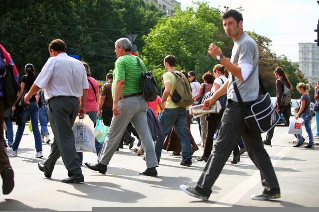 Criza la bugetari: salariile au crescut in primul trimestru cu pana la 12%