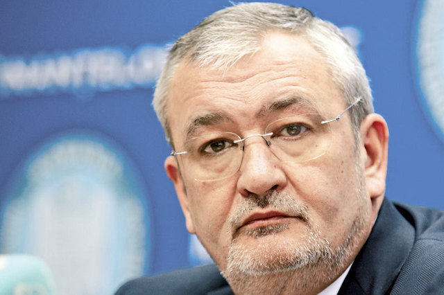 243.000 de angajati din companiile de stat scapa momentan cu leafa intreaga