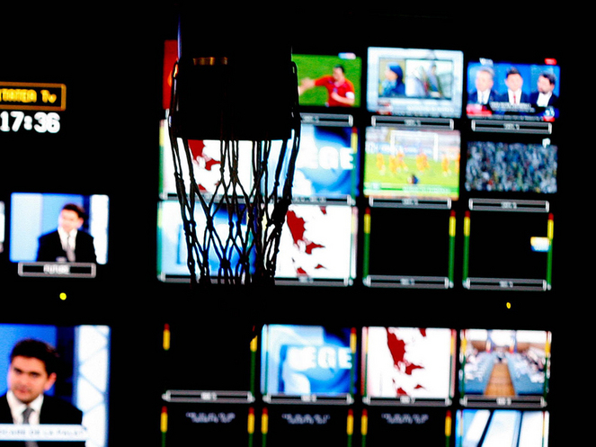 Razboiul preturilor de pe piata TV: operatorii dau si un an de servicii gratuite