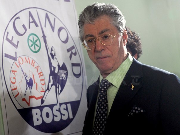 Ministrul Bossi: Nationala Italiei va cumpara urmatorul meci de la CM