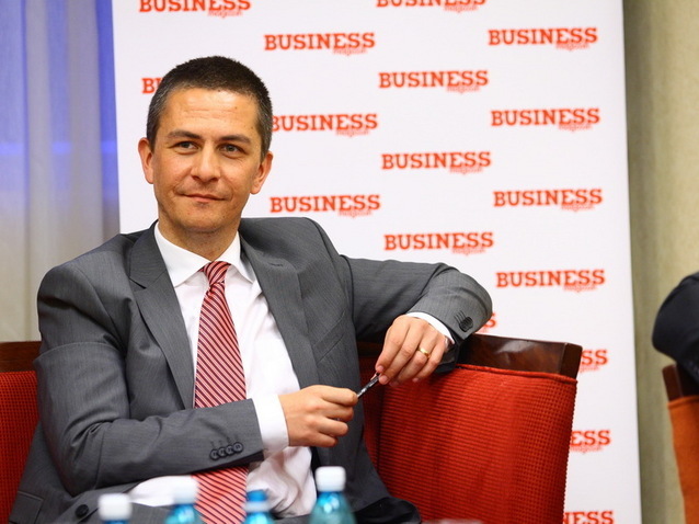 Afaceri cu 64% mai mari pentru eMAG in primul semestru