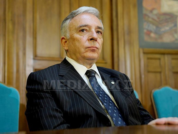 Isarescu: Romania va iesi din recesiune prin aplicarea unor constrangeri bugetare tari