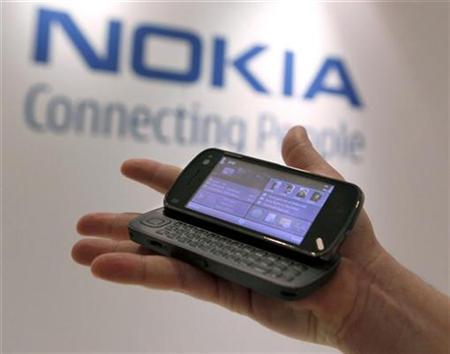 Depasita pe segmentul smartphone, Nokia isi cauta un nou sef