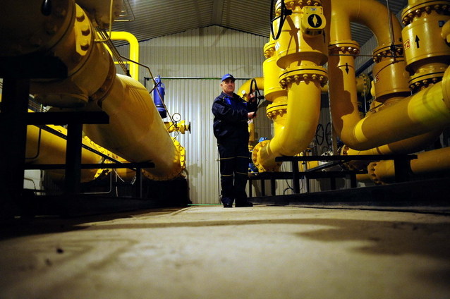 Guvernul vrea sa vanda la bursa cate 15% din actiunile Transelectrica, Transgaz si Romgaz