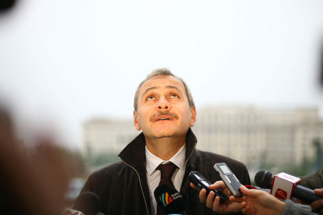 Dragnea: Daca motiunea de cenzura trece si Guvernul va cadea, PSD trebuie sa preia guvernarea