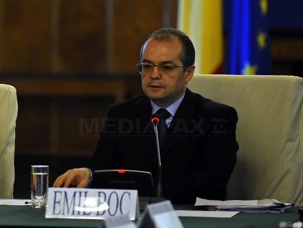 Boc ameninta prefectii cu sistarea fondurilor daca nu sunt efectuate concedieri