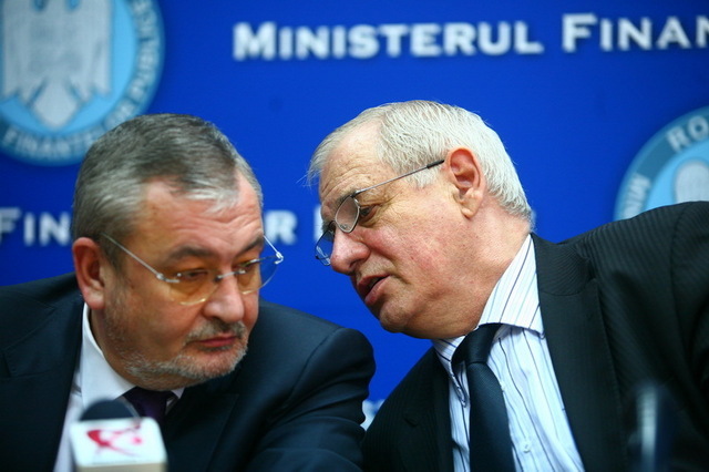 Partidul ii cere lui Boc capete: Vladescu si Seitan deschid lista celor cinci ministri care trebuie sa plece