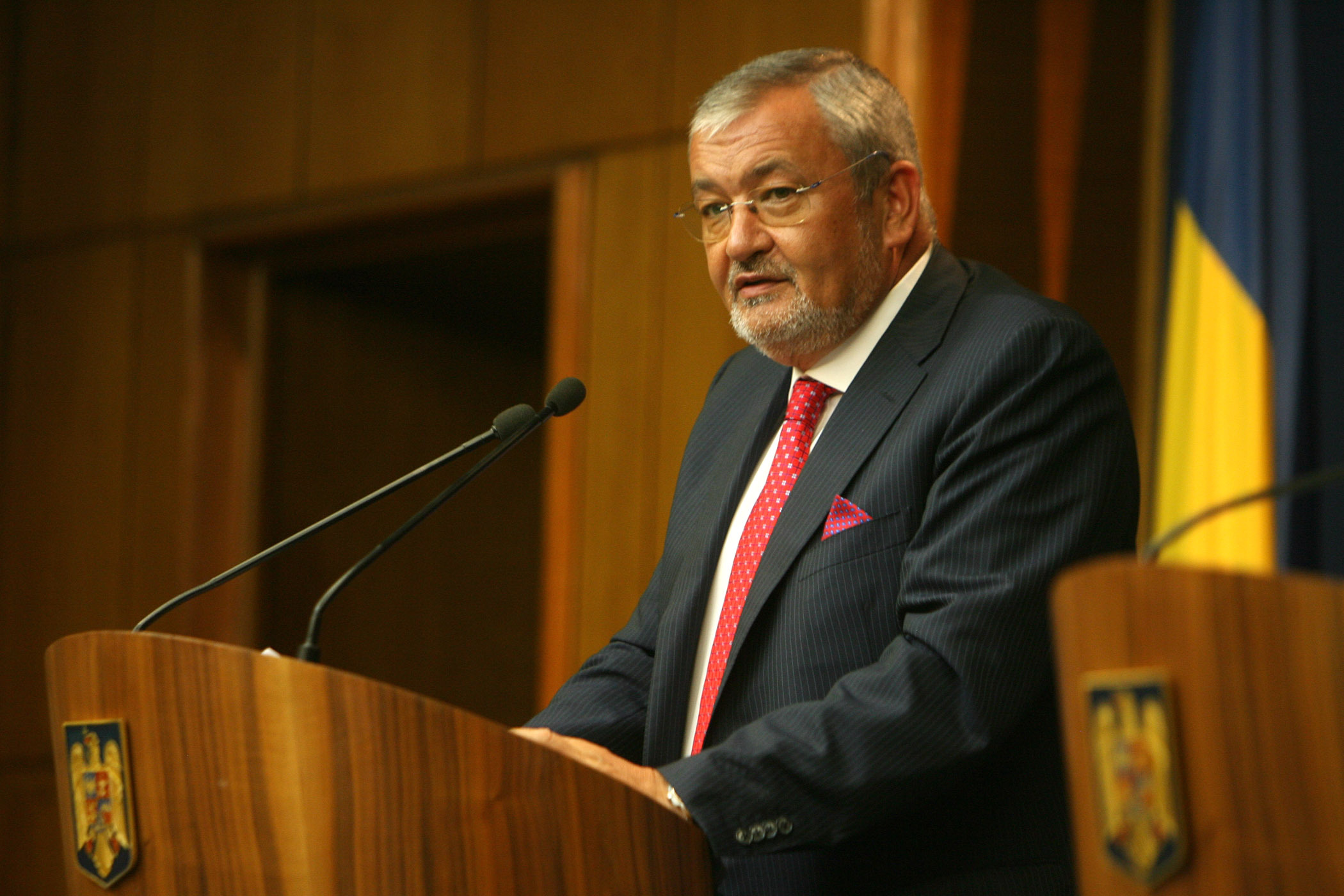 Vladescu: Transferurile de la bugetul de stat spre cele sociale vor continua pana spre 2020
