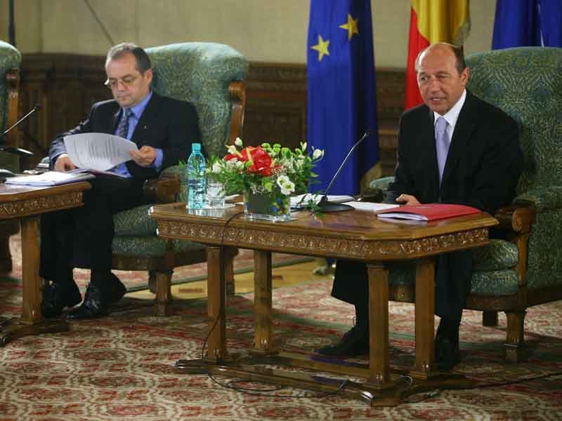 Intalnire decisiva Basescu – Boc. Vladescu, pe lista de remaniere. Presedintele, dupa ce a fost sfidat pe toata linia: „De acum incolo, faceti ce vreti”