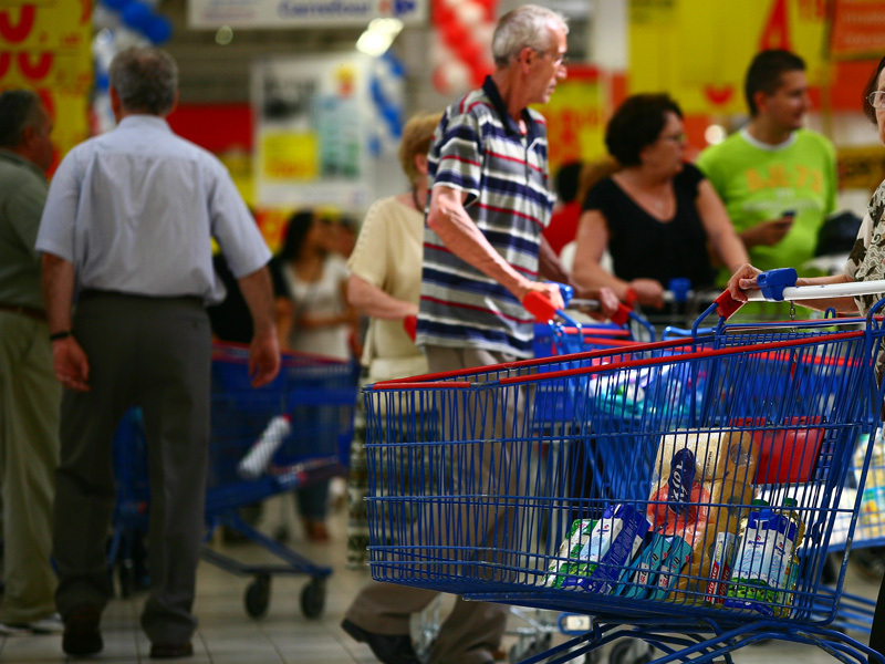 GfK: Primul declin inregistrat in ultimii zece ani de bunurile de larg consum