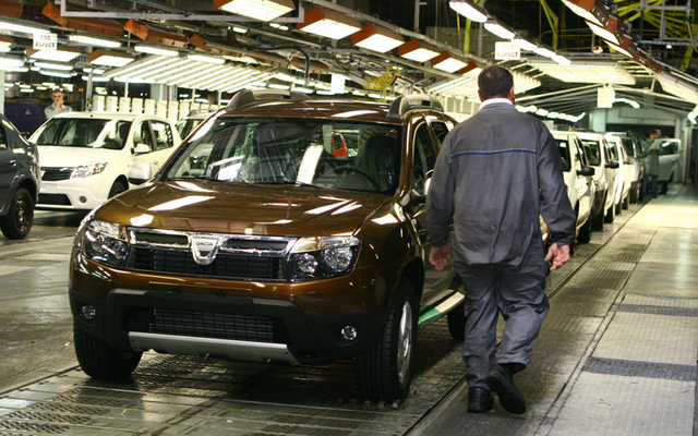 Succesul SUV-ului de Mioveni obliga Renault sa creasca productia Duster cu 40%