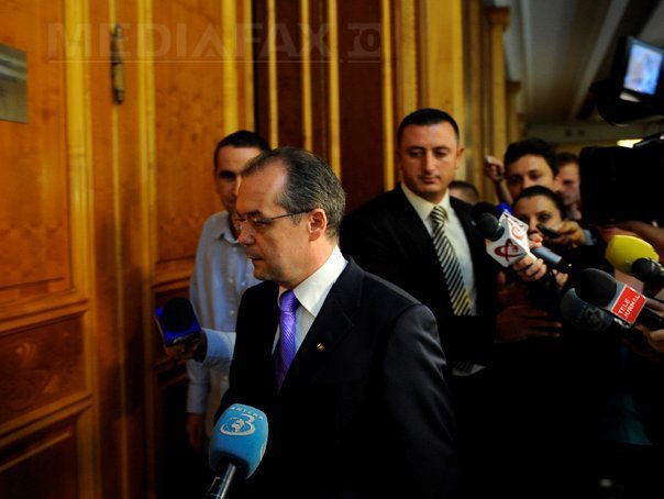 Dumitru si Vladescu, remaniati din Guvernul Boc.