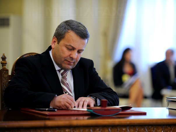 AFP: Remanierea Guvernului din Romania, in plina criza economica, starneste preocuparea analistilor