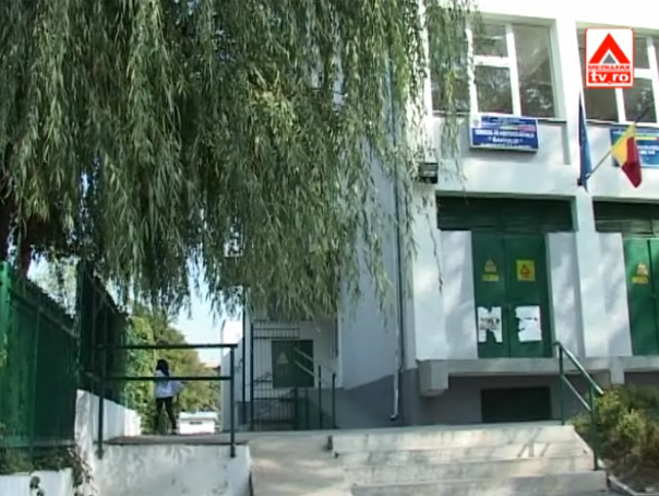 Scolile bucurestene pregatite de noul an. In tara e mai rau