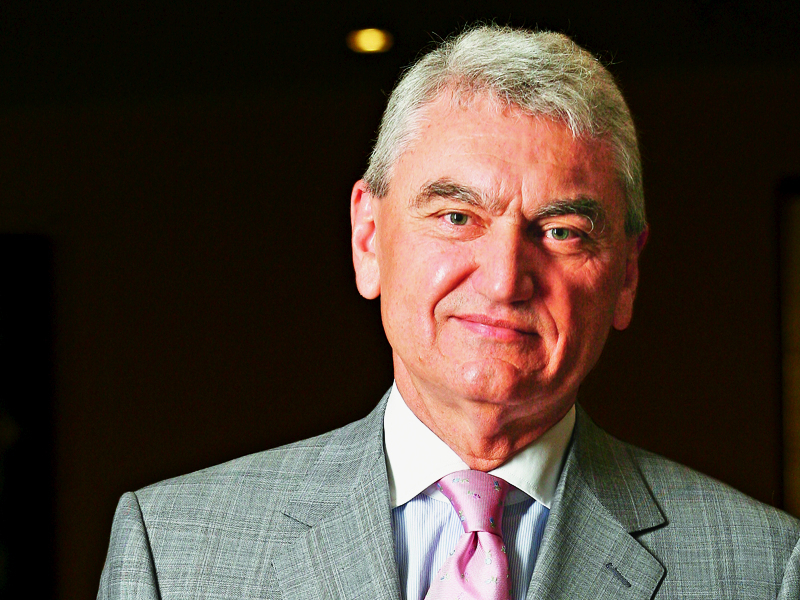 Misu Negritoiu, ING Bank. “Profilul meu de CEO e mai apropiat de un functionar public - dar un functionar public efi cient - decat unul de antreprenor sau investitor”, se defineste Misu Negritoiu.