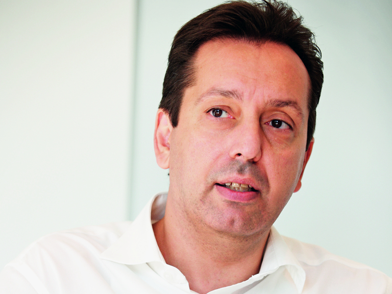 Sotirios Marinidis, PROCTER & GAMBLE Romania. S-a intors la carma operatiunilor P&G in regiunea Balcanilor, coordonate din birourile din Bucuresti, in vara anului trecut, dupa ce in perioada 2000-2005 lucrase tot aici ca director de marketing.
