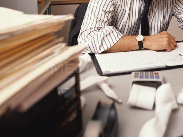 O noua institutie in business: firmele tinerilor se vor numi SRL-I.D.