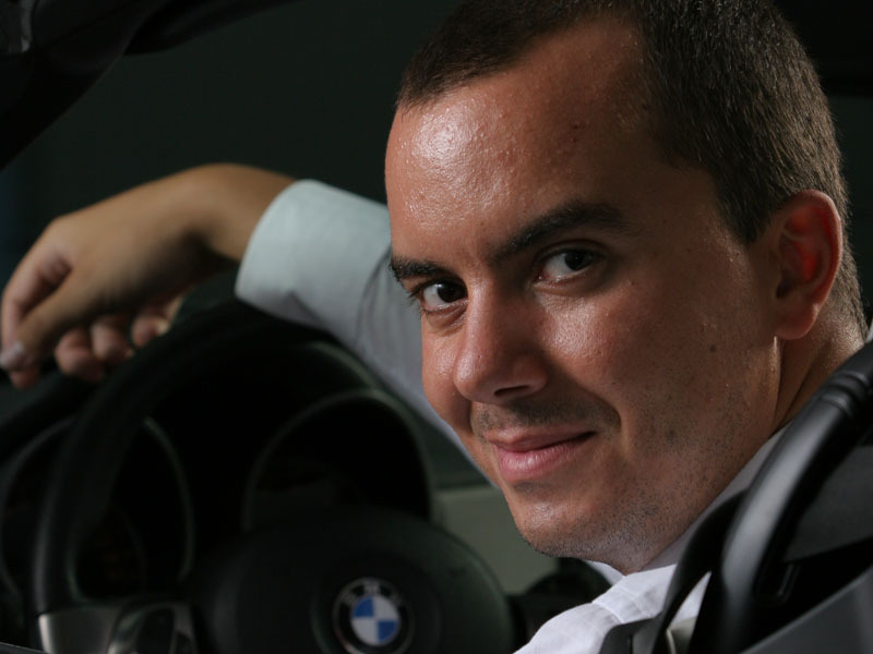 BOGDAN PUTINICA, CEO ENEA ROMANIA: „ROMANIA ARE O MULTIME DE PROBLEME, DAR NU TREBUIE UITAT CA OPORTUNITATILE DE AICI VIN TOCMAI DIN ACESTE PROBLEME. OPORTUNITATILE SI PROBLEMELE VIN LA PACHET“. Din problemele si oportunitatile Romaniei s-a nascut un grup de tineri IT-isti care au creat afaceri de succes si care constituie unele dintre cele mai interesante si frumoase povesti de afaceri din istoria capitalista a Romaniei. 