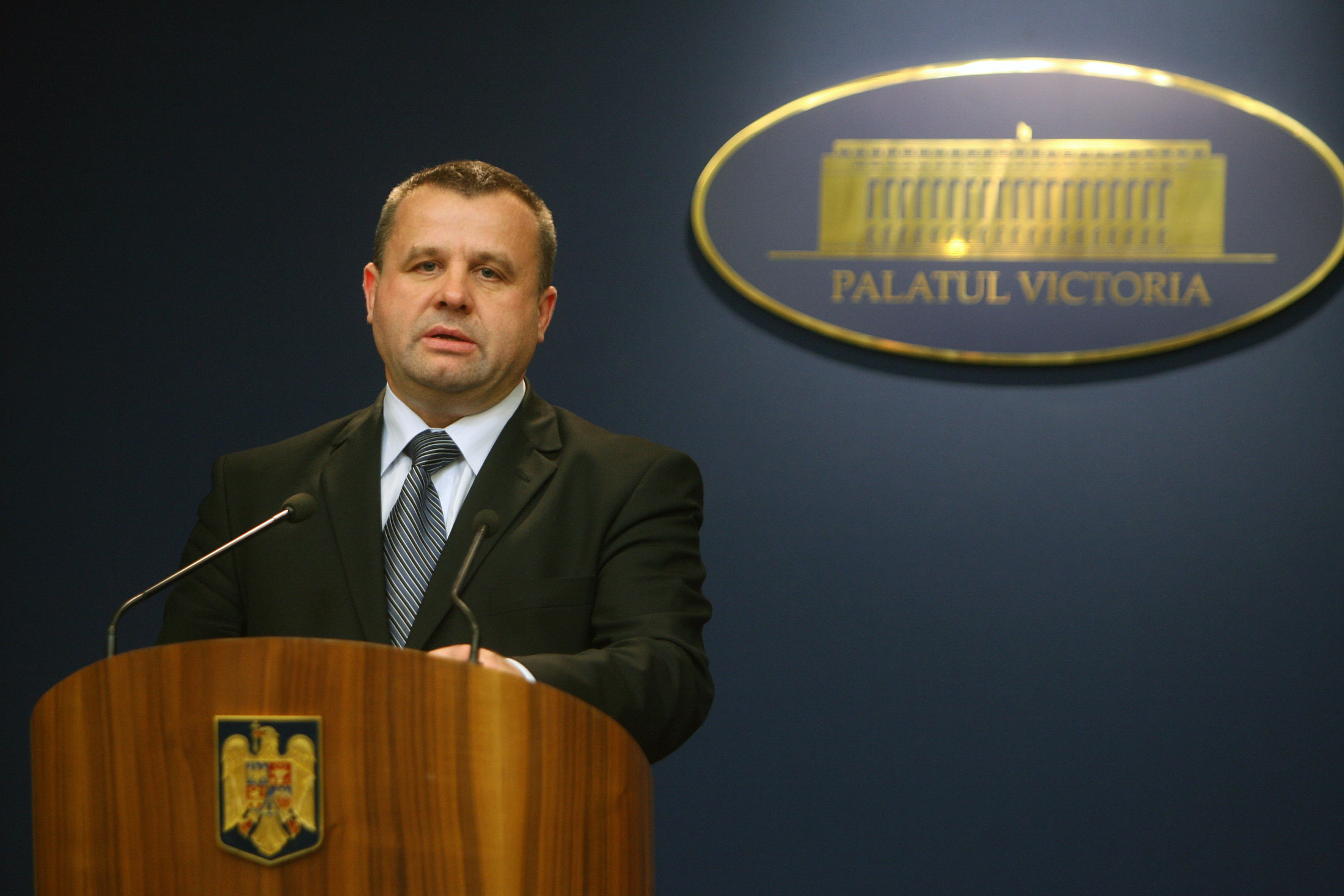 Firmele care angajeaza ucenici vor primi subventie lunara de 300 lei brut