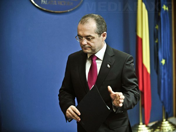 Boc: Coalitia se reuneste in aceasta seara pentru a discuta despre legile pensiilor si educatiei