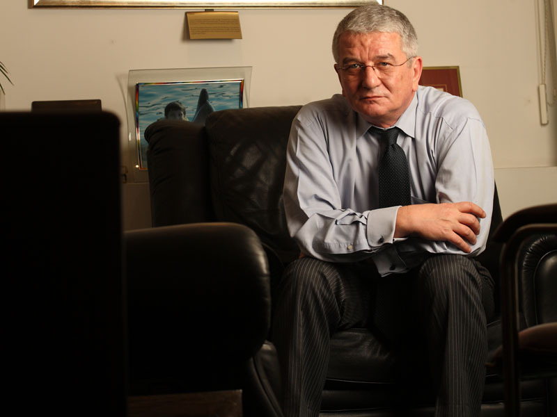 RADU FURNICA, PREȘEDINTE LDS: „MAXIMUM 3% DINTRE TOP MANAGERII DIN ROMANIA SUNT CU ADEVARAT BUNI. RESTUL SUNT MAI MULT SAU MAI PUTIN NISTE IMPOSTORI“. Abilitatile managementului de top sunt cu atat mai importante in criza, iar pentru companiile ce au lasat fraiele pe mana unor sefi ce nu stiu sa gestioneze momentele de criza iesirea la liman ar putea sa nu mai vina niciodata.