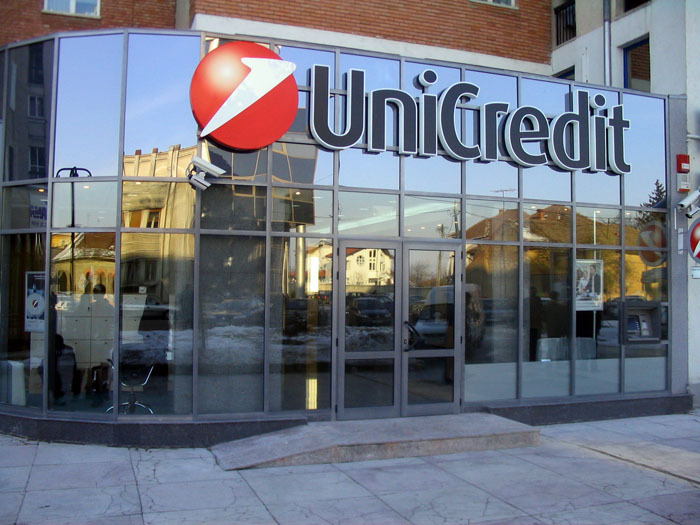 Romania in cerc vicios: indatorarea la FMI va ingreuna redresarea economica in urmatorii cinci ani - UniCredit