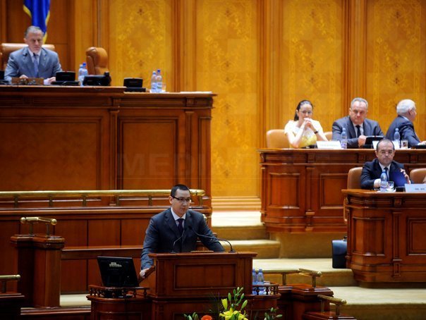 Ponta: Parlamentarii vii vor vota motiunea cu inima, cei morti se vor uita cum moare Romania