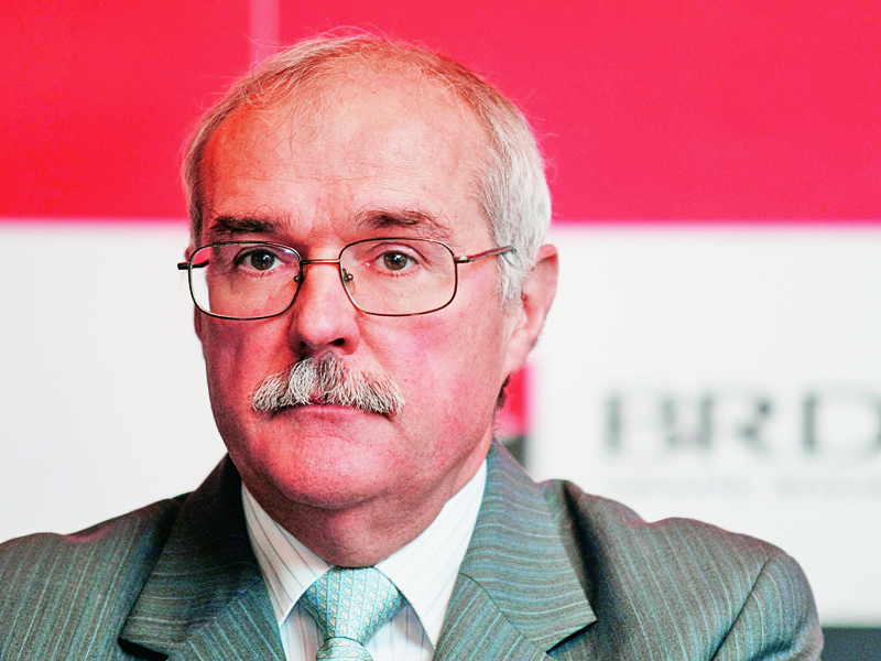 Profitul net al BRD la noua luni, in scadere cu 28%. Guy Poupet: "Mediul economic dificil ne influenteaza direct"