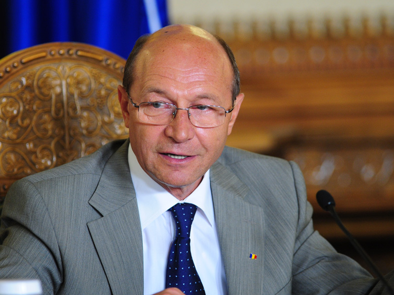 Basescu: a mai ramas o diferenta de 26.000 de salariati de disponibilizat anul acesta
