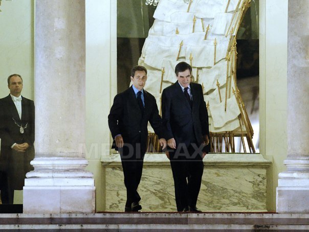 Guvernul francez demisioneaza
