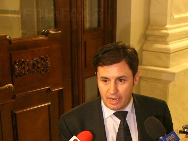 Igas: Fatuloiu trebuie sa spuna public cine sunt cei care au contribuit la scurgerea de informatii