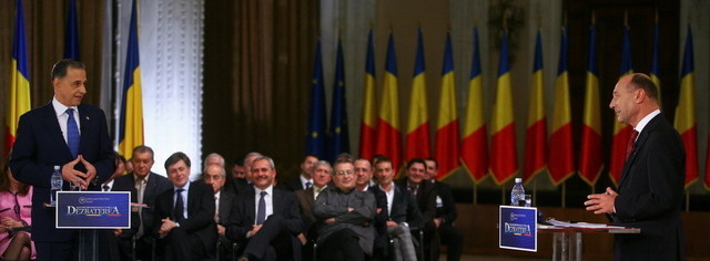 Mircea Geoana dezvaluie, la un an de la pierderea alegerilor, de ce a fost acasa la Vintu
