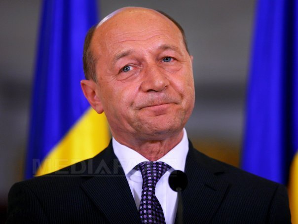 Basescu a spus coalitiei ca bugetul nu permite mentinerea la 2 ani a indemnizatiei de copii