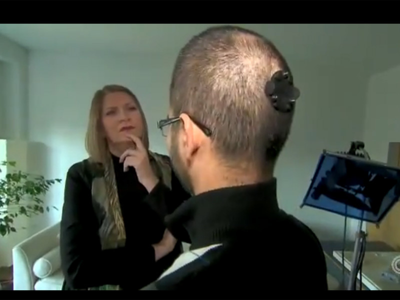 De ce si-a montat un profesor o camera de filmat in cap - VIDEO