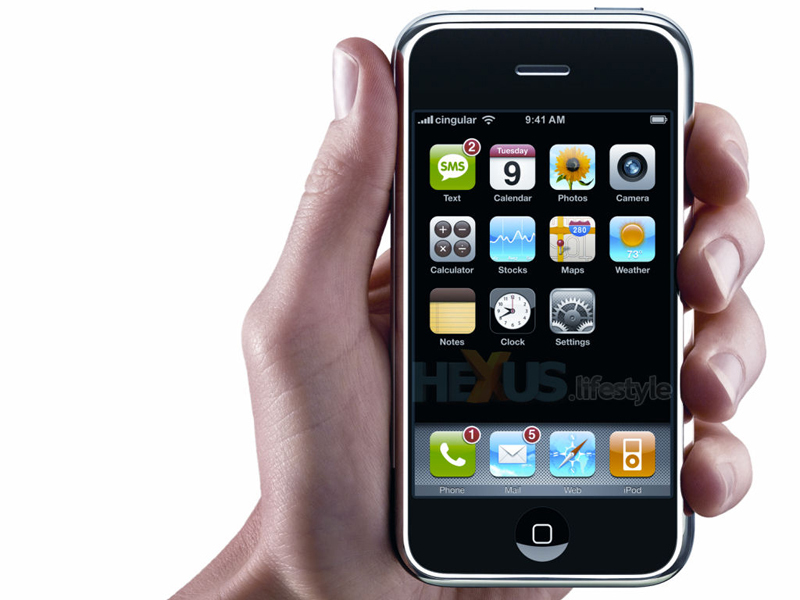 Noaptea ofertelor la iPhone 4! Joi spre vineri, poti sa cumperi telefonul la promotie si cu accesorii gratis!