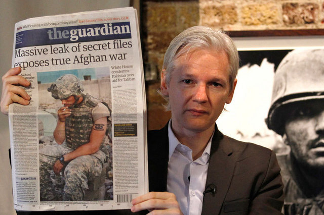 Fondatorul WikiLeaks ar putea fi Omul Anului 2010