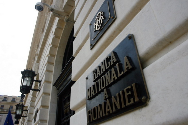 The Economist: Multi romani vad Banca Nationala drept cea mai solida institutie a tarii