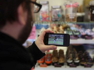 In cinci ani convorbirile pe telefonul mobil se vor purta prin holograme