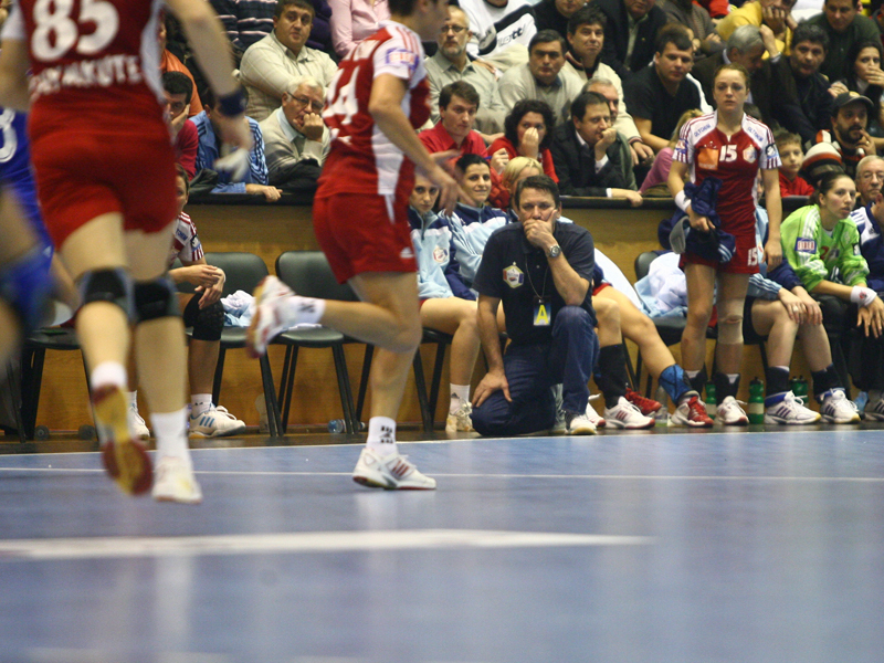 BRD sponsorizeaza Federatia Romana de Handbal cu 100.000 de euro