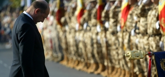 Basescu contrazice Guvernul in chestiunea recalcularii pensiilor militare: Respectati decizia ICCJ