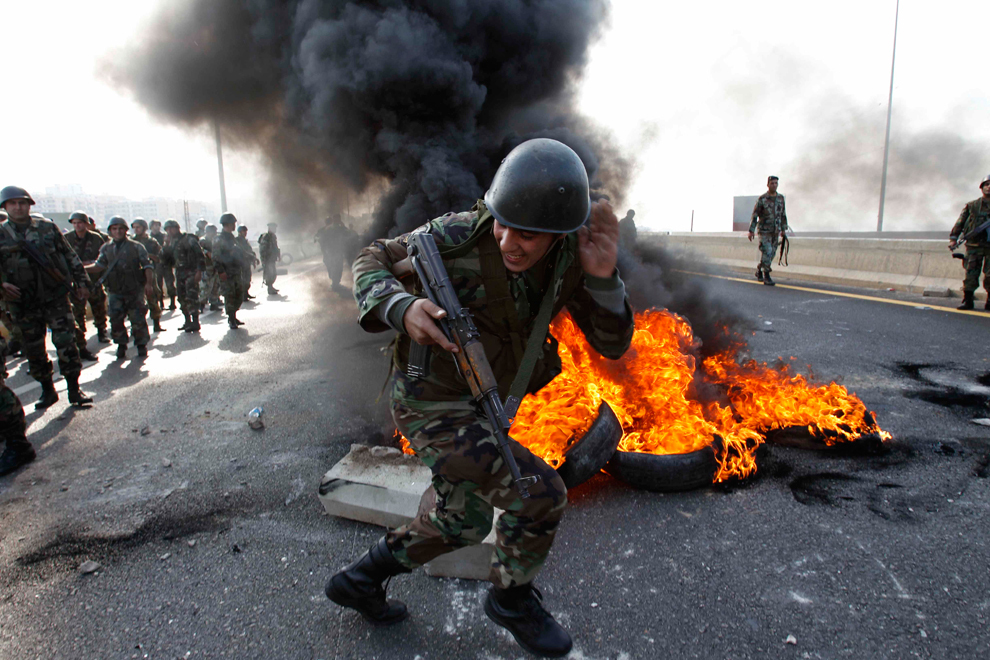 Protestele din Tunisia, Liban si Egipt in imagini (GALERIE FOTO)