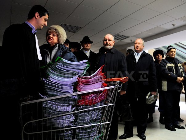 Pensiile militarilor blocheaza activitatea Tribunalul Bucuresti: 6.000 de dosare depuse pentru recalculare