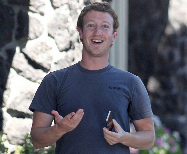 Pregateste Facebook un telefon mobil?