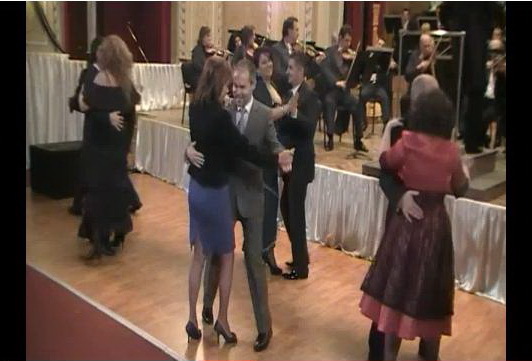 Funeriu, ministrul Educatiei, danseaza vals la balul lui Ghita Falca (VIDEO)